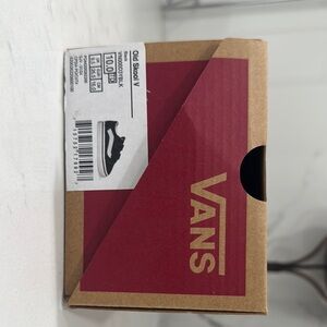 Vans Black and White Sneakers Classic Design